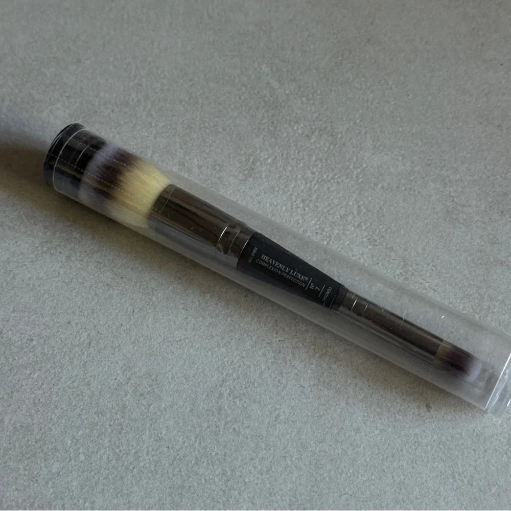 IT Cosmetics Heavenly Luxe Complexion Perfection #7 Dual End Brush